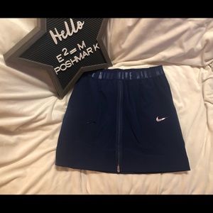 Nike Sportswear Tech Pack Big Kids (Girls) Skirt L